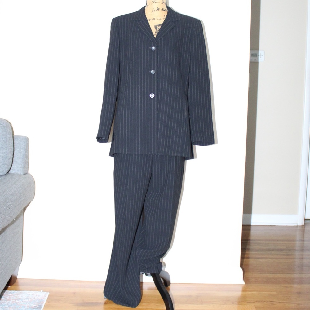 Emma & James Black Pinstripe Polyester Pant Suit Blazer Women’s L